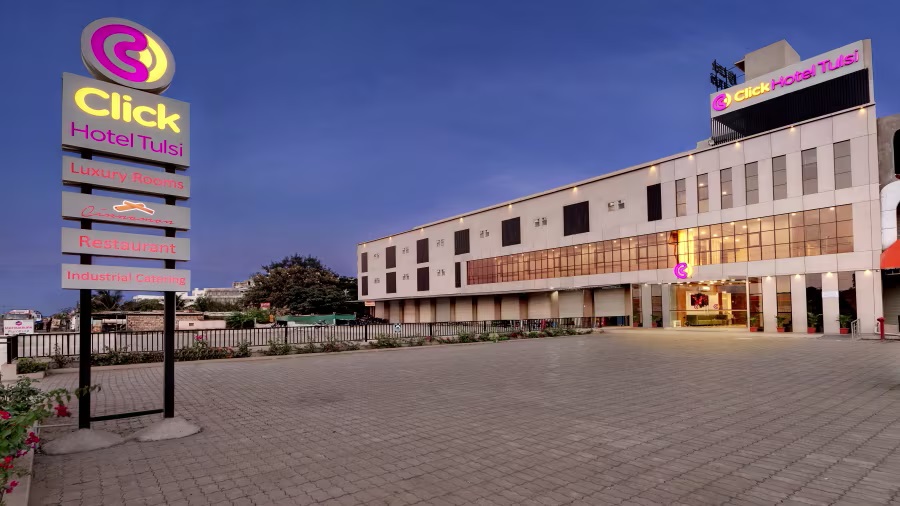 CLICK HOTEL TULSI MOTI KHAVDI JAMANGAR